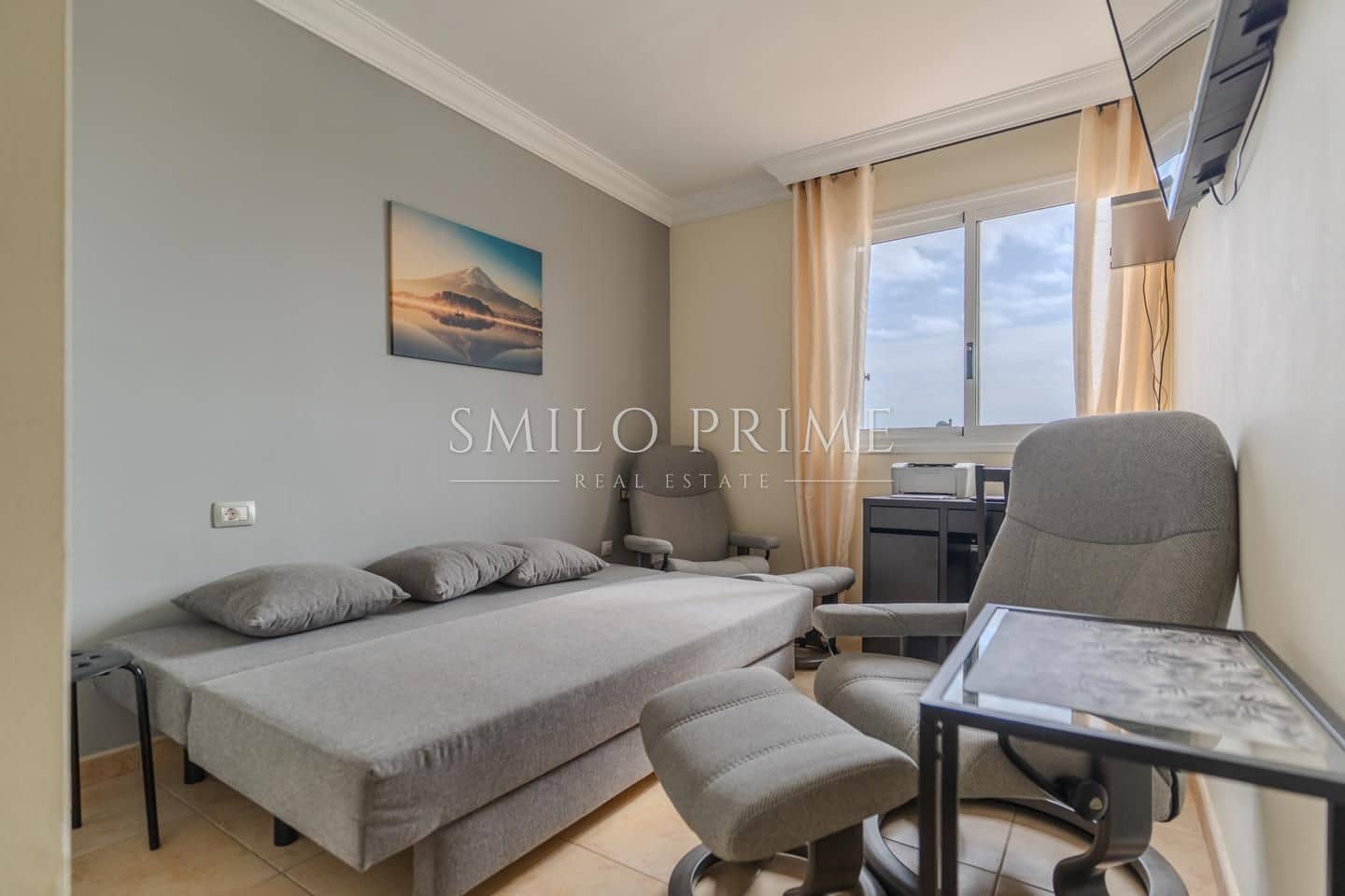 2 slaapkamer Flat te huur in Poris de Abona met zwembad garage - € 1.200 (Ref: 10182260)