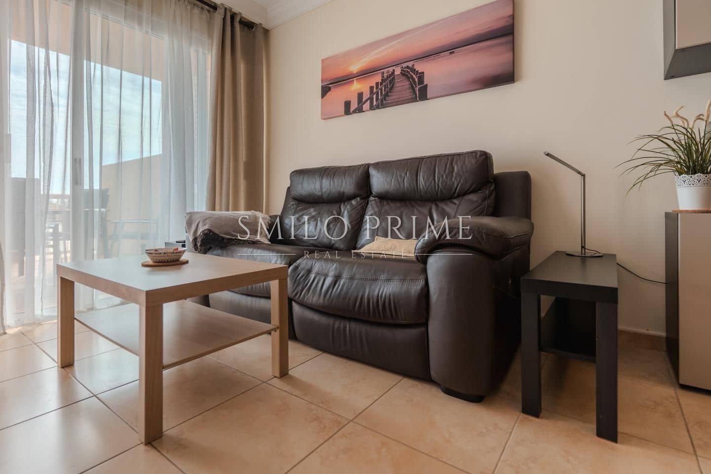 2 slaapkamer Flat te huur in Poris de Abona met zwembad garage - € 1.200 (Ref: 10182260)