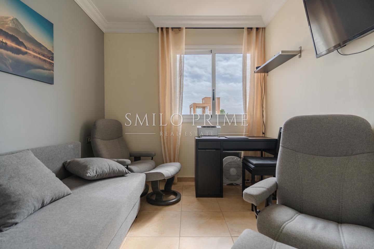 2 slaapkamer Flat te huur in Poris de Abona met zwembad garage - € 1.200 (Ref: 10182260)