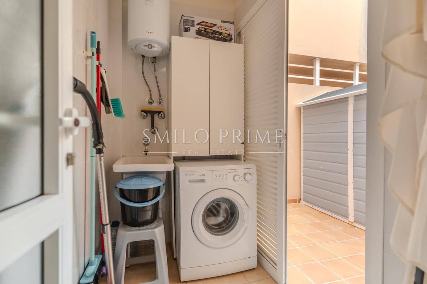 2 slaapkamer Flat te huur in Poris de Abona met zwembad garage - € 1.200 (Ref: 10182260)