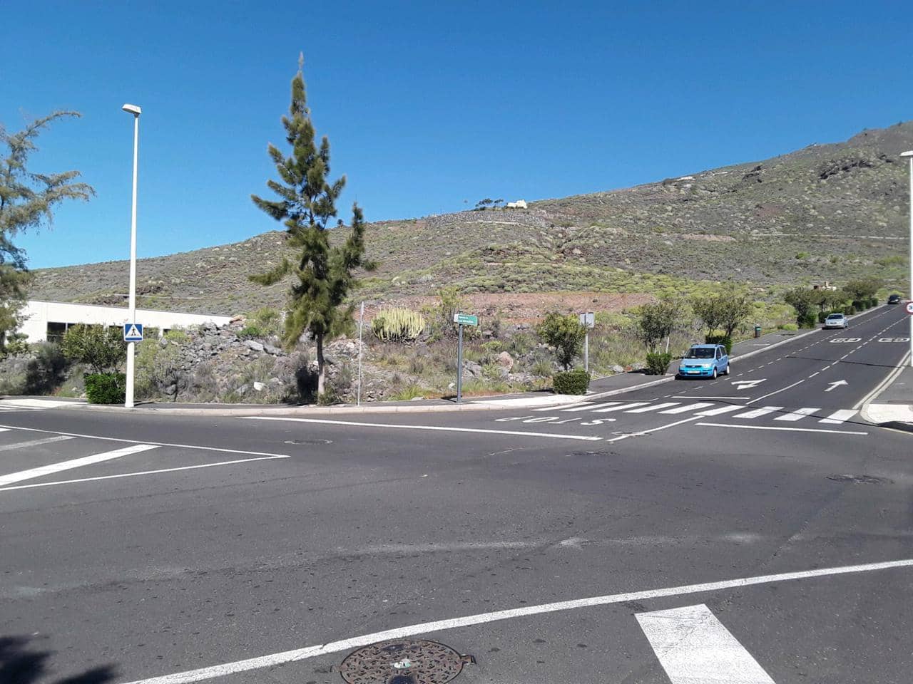 Grunde uden byggetilladelser til salg i Adeje - € 3.250.000 (Ref: 6200805)