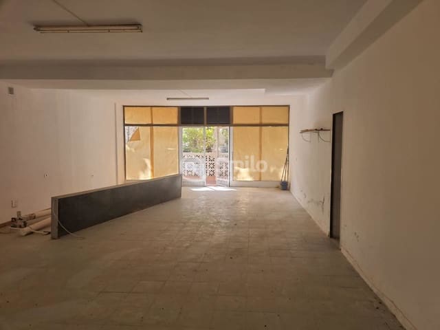 Yritys myytävänä paikassa Guía de Isora mukana uima-altaan - 325 000 € (Ref: 6419034)