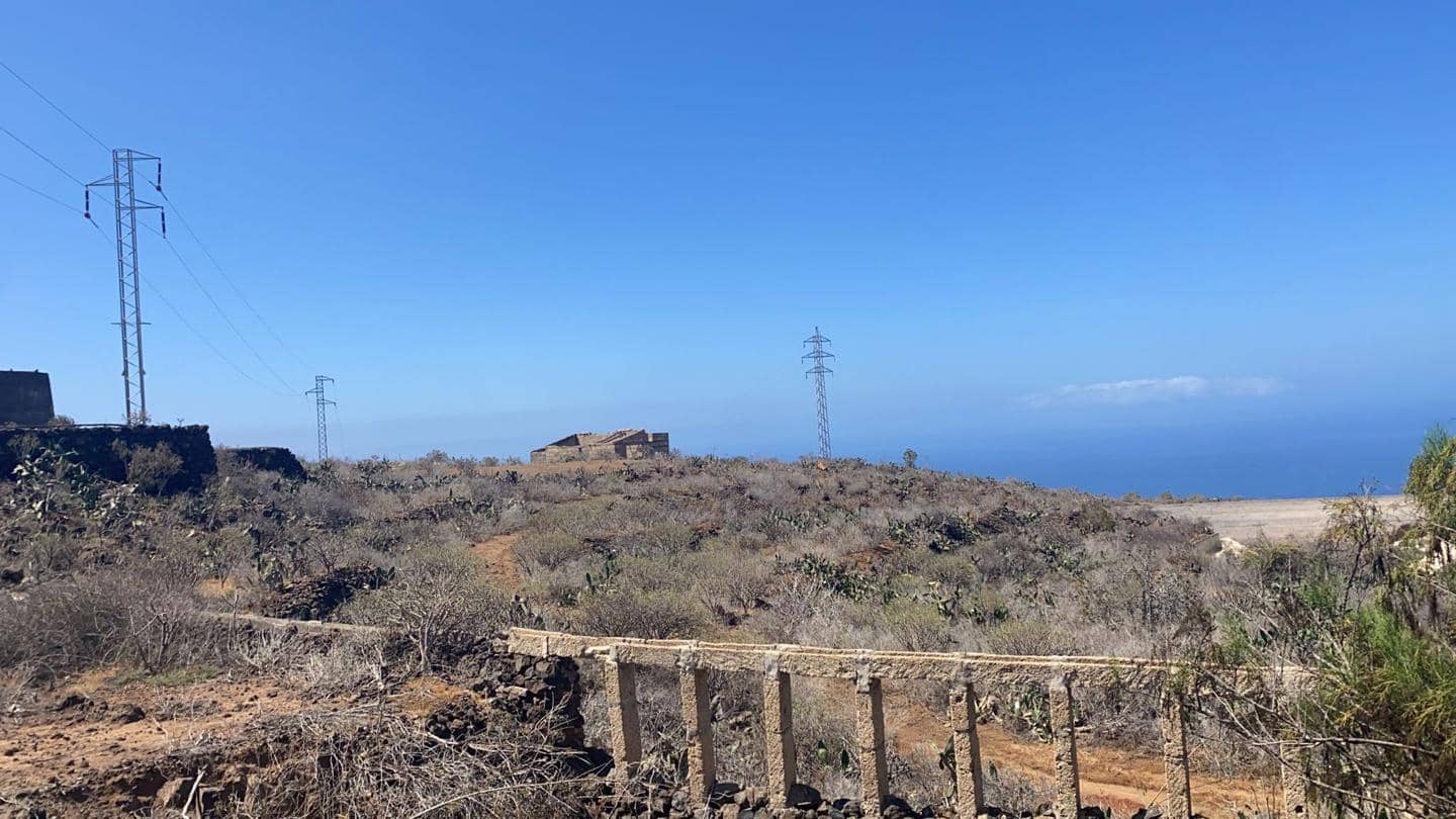 Grunde uden byggetilladelser til salg i Adeje - € 480.000 (Ref: 6766968)