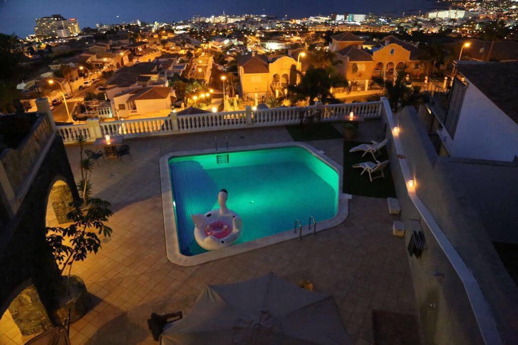 12 makuuhuone Huvila myytävänä paikassa Costa Adeje - 2 950 000 € (Ref: 6912457)