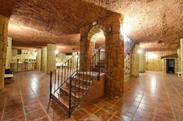 12 makuuhuone Huvila myytävänä paikassa San Eugenio Alto, Adeje - 2 950 000 € (Ref: 6912457)