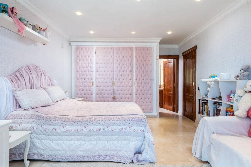 12 makuuhuone Huvila myytävänä paikassa Costa Adeje - 2 950 000 € (Ref: 6912457)