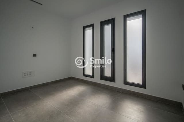 4 bedroom Villa for sale in Torviscas Centro y Alto, Adeje with pool - € 1,800,000 (Ref: 7345328)