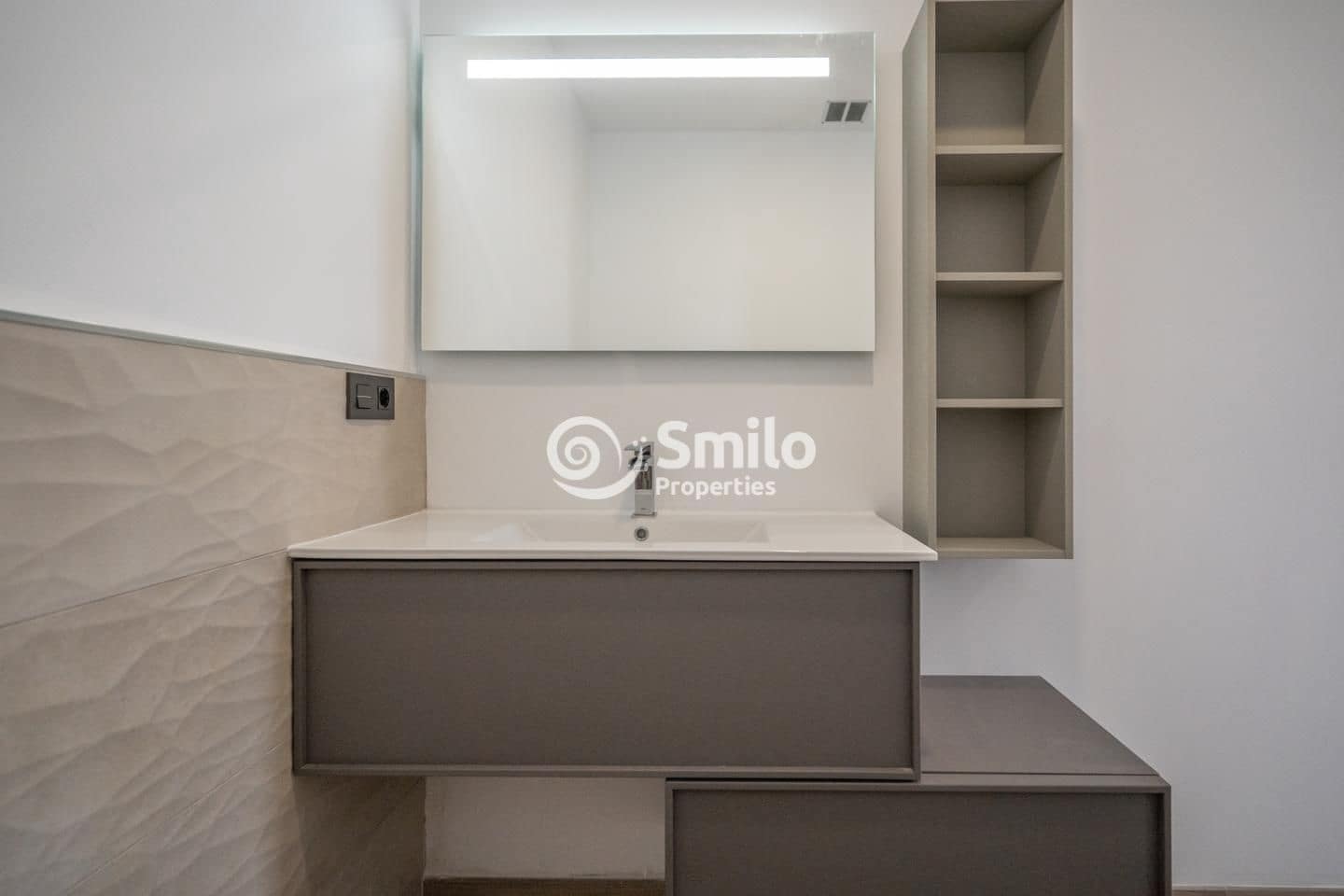 4 soveværelse Villa til salg i Adeje med swimmingpool - € 1.800.000 (Ref: 7345328)