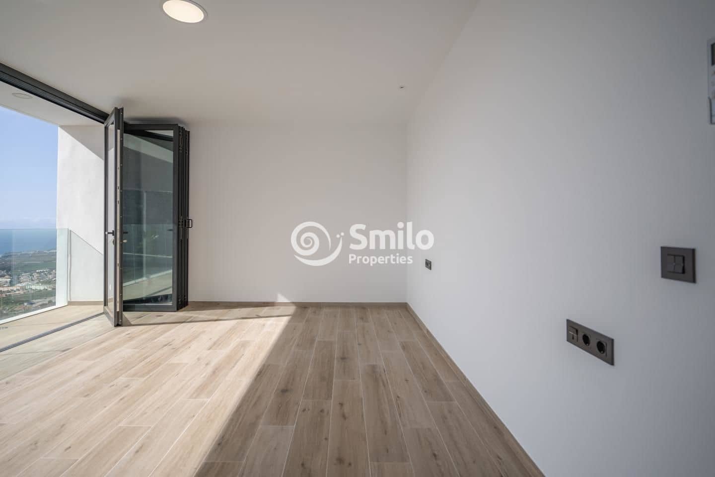 4 soveværelse Villa til salg i Adeje med swimmingpool - € 1.800.000 (Ref: 7345328)