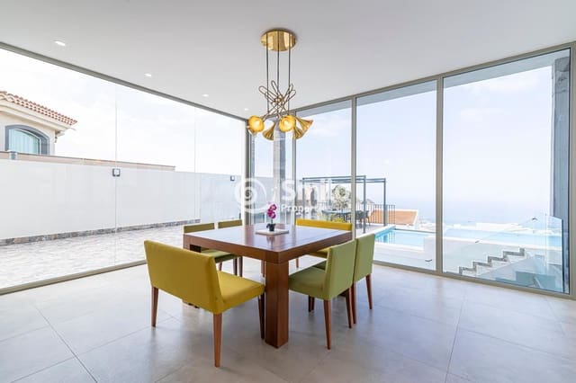 Chalet de 6 habitaciones en Torviscas Centro y Alto, Adeje en venta - 2.100.000 € (Ref: 7528040)