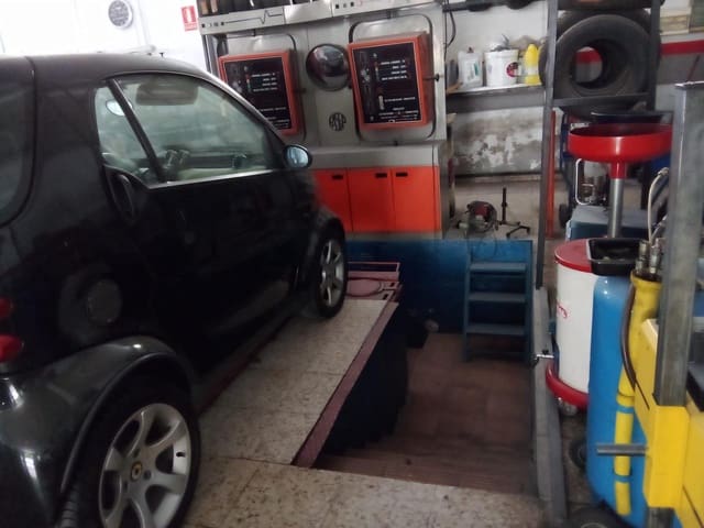 4 soveværelse Virksomhed til salg i Arona - € 735.000 (Ref: 7808955)