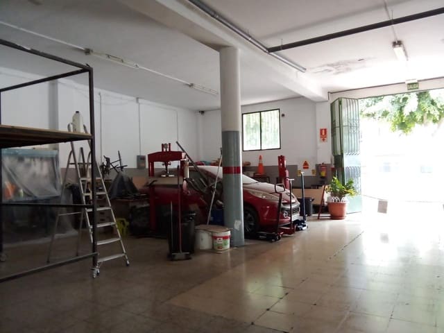 4 soveværelse Virksomhed til salg i Arona - € 735.000 (Ref: 7808955)