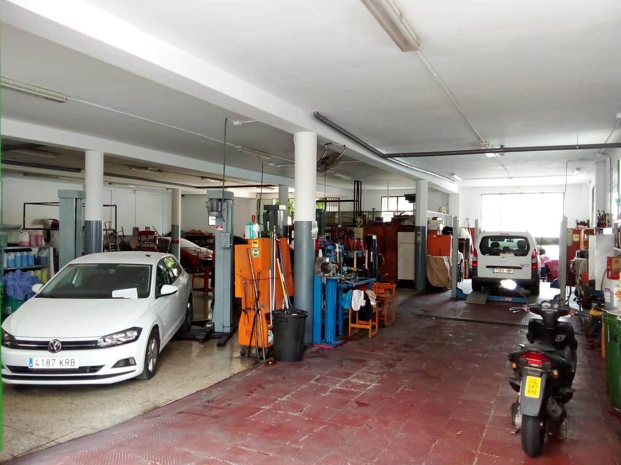 4 sovrum Företag till salu i Arona - 735 000 € (Ref: 7808955)