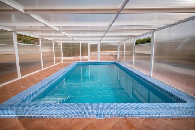 6 slaapkamer Villa te koop in Candelaria met zwembad garage - € 840.000 (Ref: 7987360)