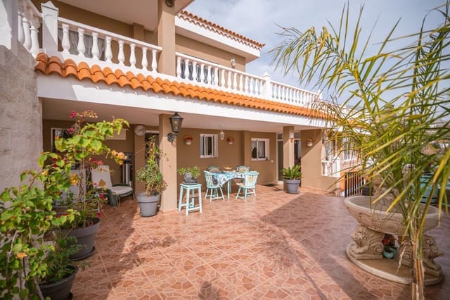 6 slaapkamer Villa te koop in Candelaria met zwembad garage - € 840.000 (Ref: 7987360)