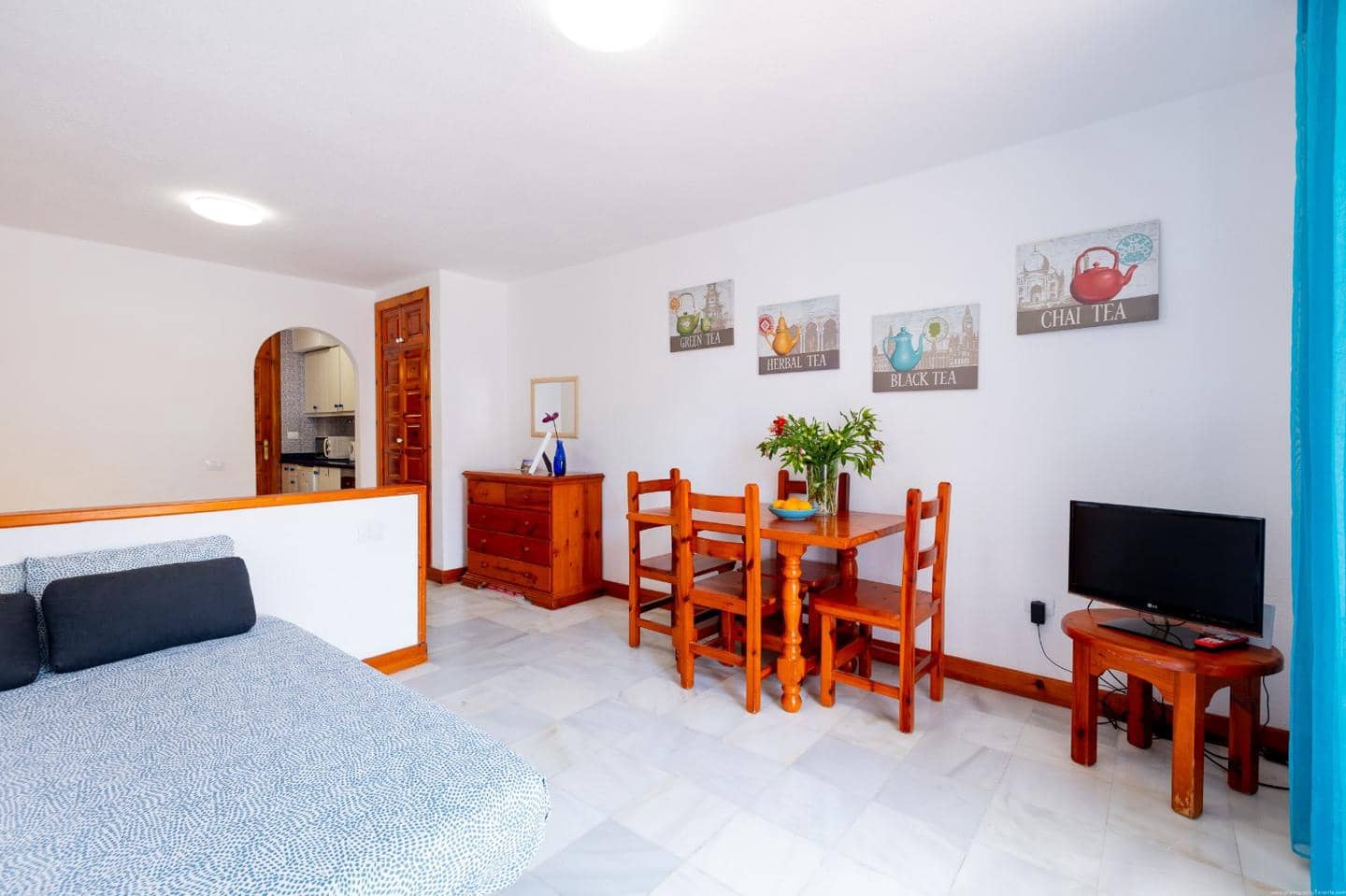 Flat for sale in Arona with pool - € 360,000 (Ref: 8063208)