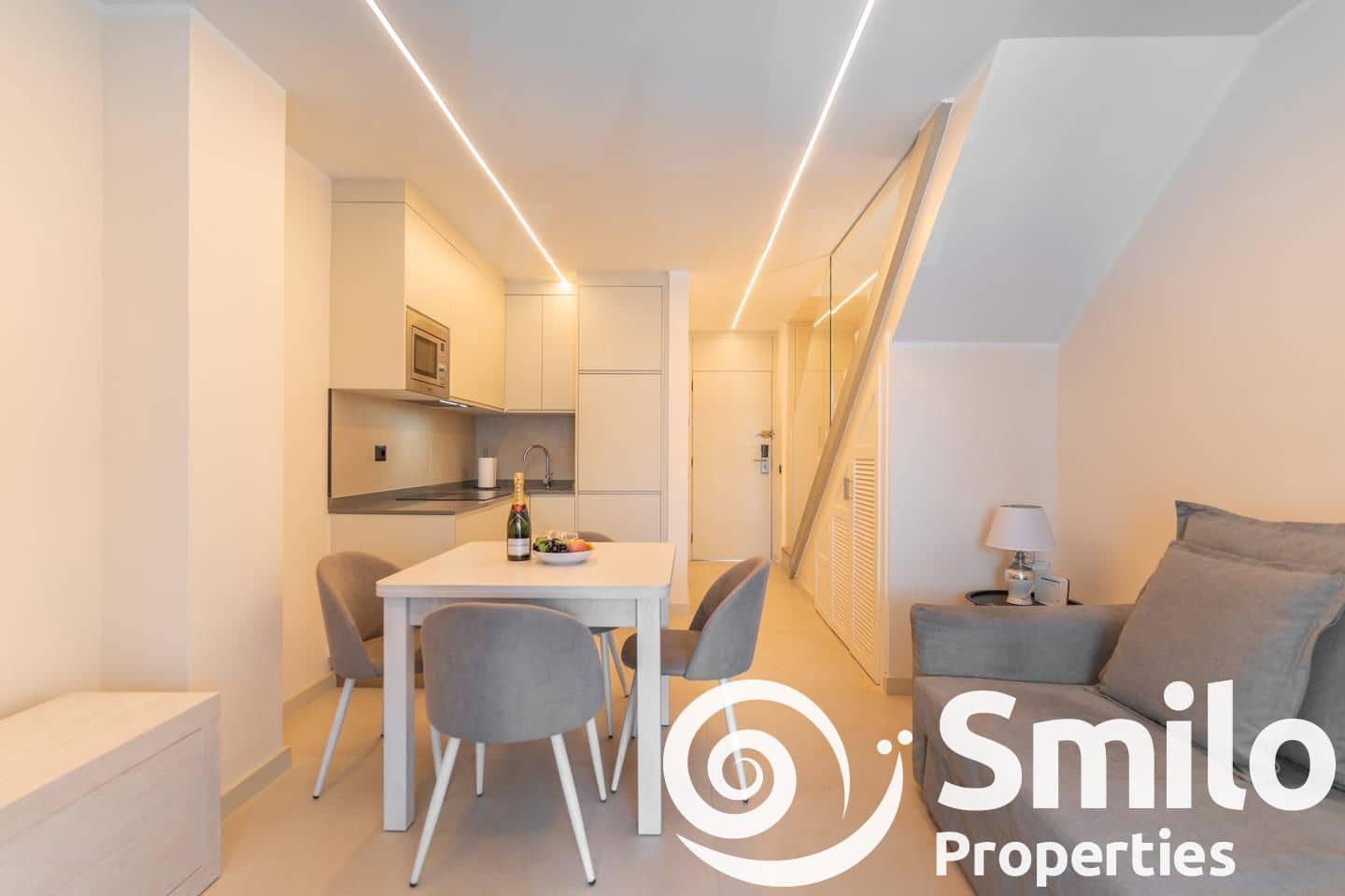 1 soveværelse Lejlighed til salg i Playa de las Americas med swimmingpool - € 499.000 (Ref: 8371917)