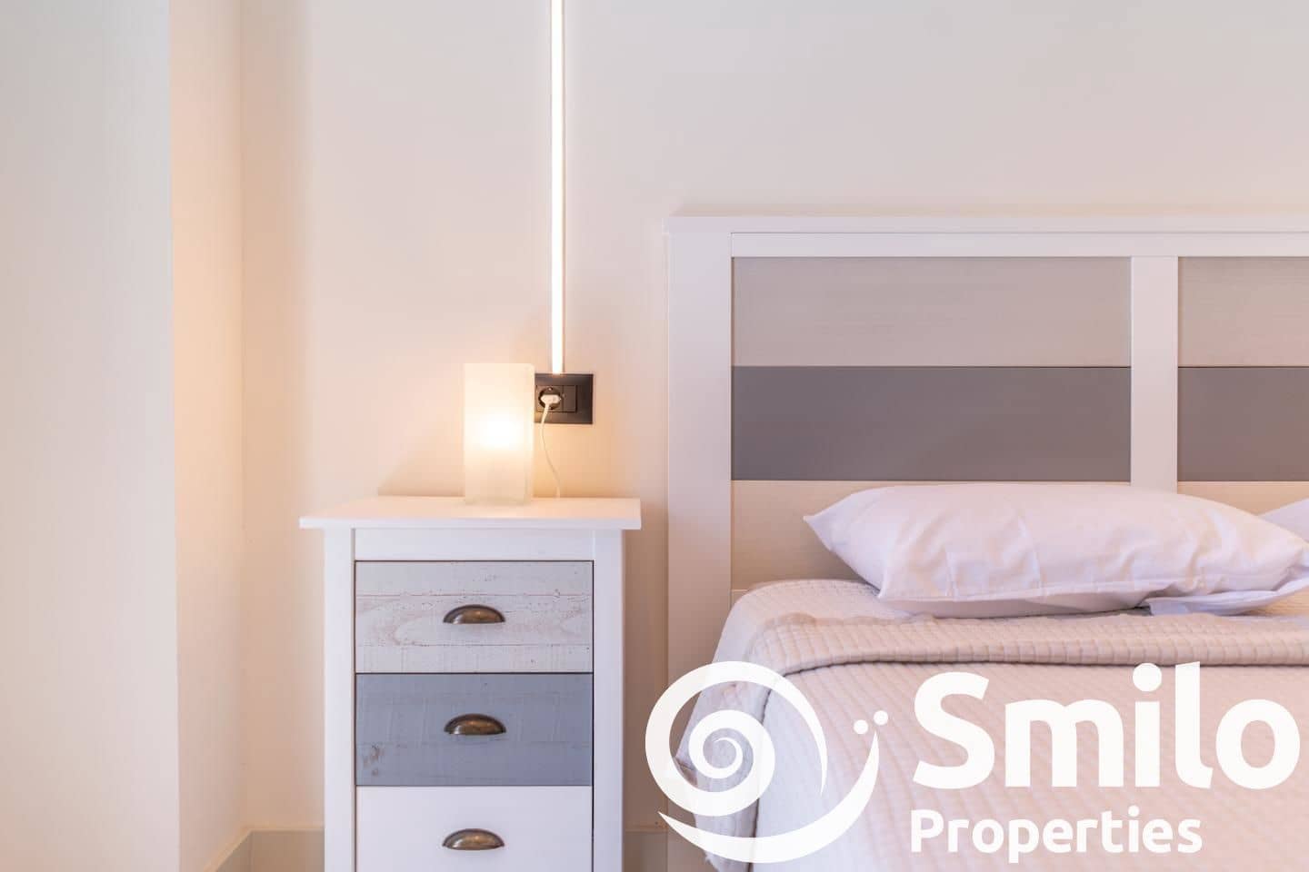 1 soveværelse Lejlighed til salg i Playa de las Americas med swimmingpool - € 499.000 (Ref: 8371917)