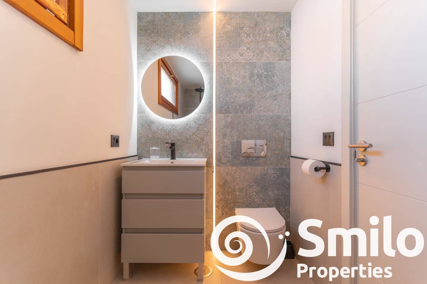 1 soveværelse Lejlighed til salg i Playa de las Americas med swimmingpool - € 499.000 (Ref: 8371917)