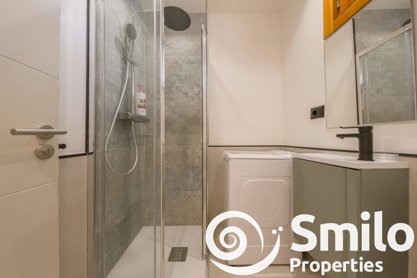 1 soveværelse Lejlighed til salg i Playa de las Americas med swimmingpool - € 499.000 (Ref: 8371917)