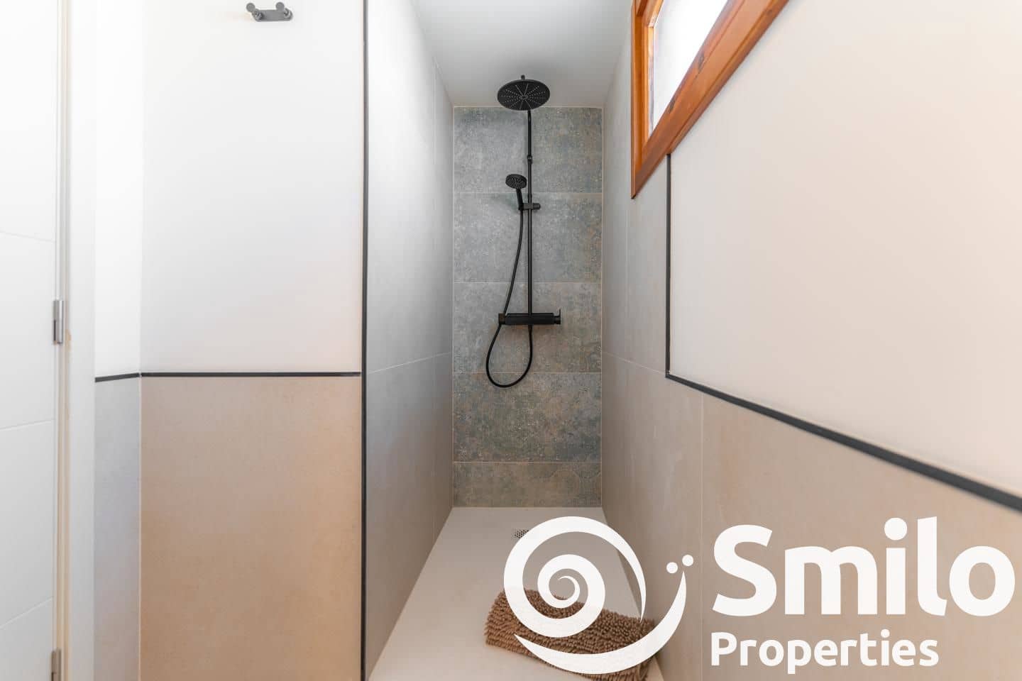 1 soveværelse Lejlighed til salg i Playa de las Americas med swimmingpool - € 499.000 (Ref: 8371917)