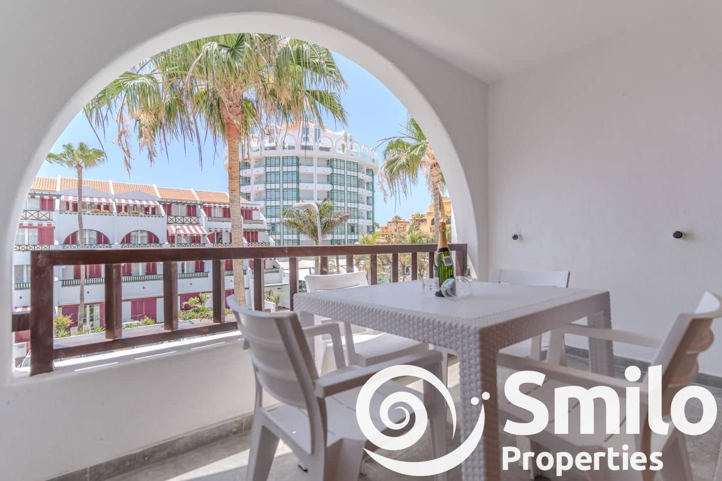 1 soveværelse Lejlighed til salg i Playa de las Americas med swimmingpool - € 499.000 (Ref: 8371917)