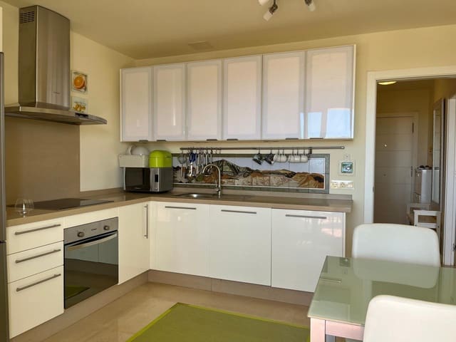 Piso de 2 habitaciones en Callao Salvaje - Playa Paraíso, Adeje en venta con piscina garaje - 720.000 € (Ref: 8456366)