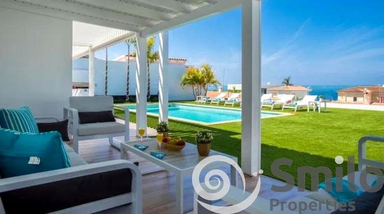 6 sovrum Villa till salu i Costa Adeje med pool garage - 2 550 000 € (Ref: 8546485)