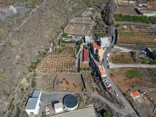 20 soveværelse Finca/Landehus til salg i Santiago del Teide - € 2.950.000 (Ref: 8645647)