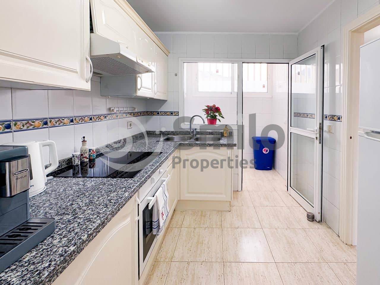 4 soveværelse Lejlighed til salg i Adeje med swimmingpool garage - € 445.000 (Ref: 8920206)