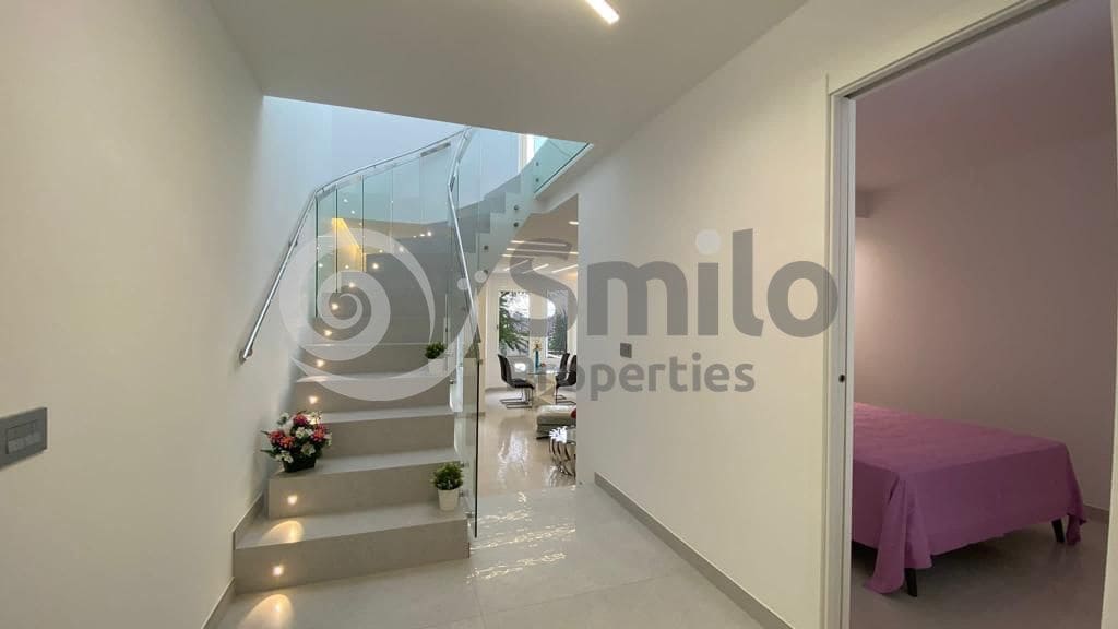 3 soveværelse Villa til salg i Adeje med swimmingpool garage - € 1.400.000 (Ref: 8929466)