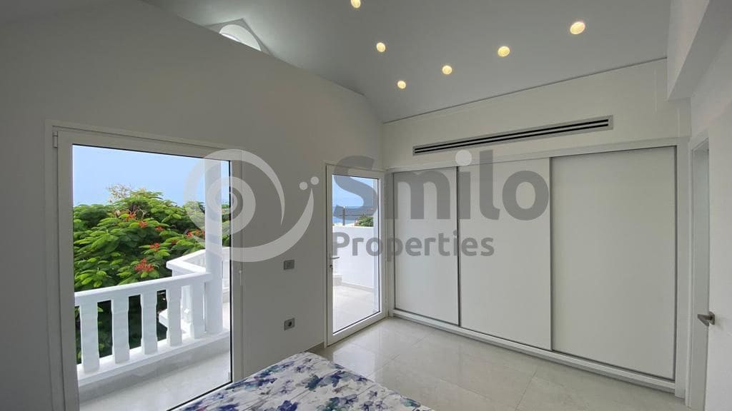 3 soveværelse Villa til salg i Adeje med swimmingpool garage - € 1.400.000 (Ref: 8929466)