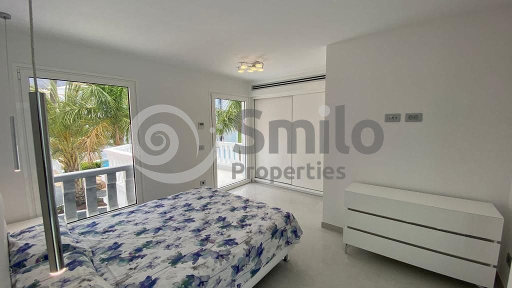 3 soveværelse Villa til salg i Adeje med swimmingpool garage - € 1.400.000 (Ref: 8929466)