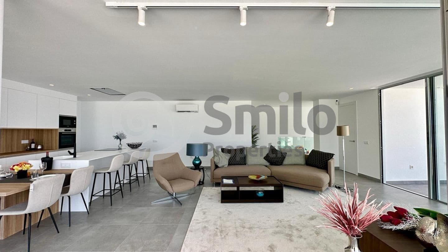 3 soveværelse Villa til salg i Adeje med swimmingpool garage - € 1.590.000 (Ref: 8929472)