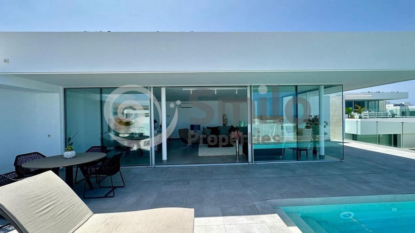 3 soveværelse Villa til salg i Adeje med swimmingpool garage - € 1.590.000 (Ref: 8929472)