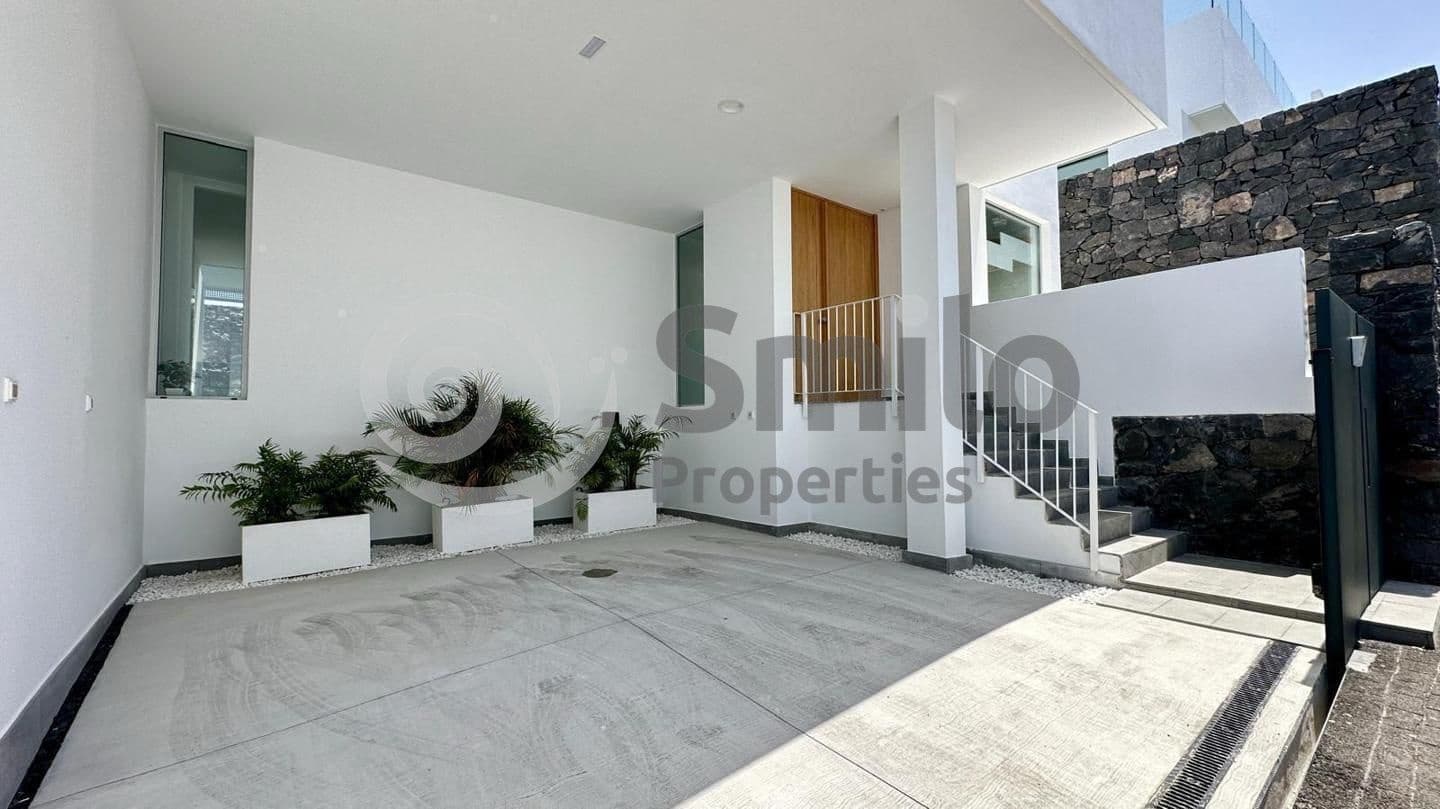 3 soveværelse Villa til salg i Adeje med swimmingpool garage - € 1.590.000 (Ref: 8929472)