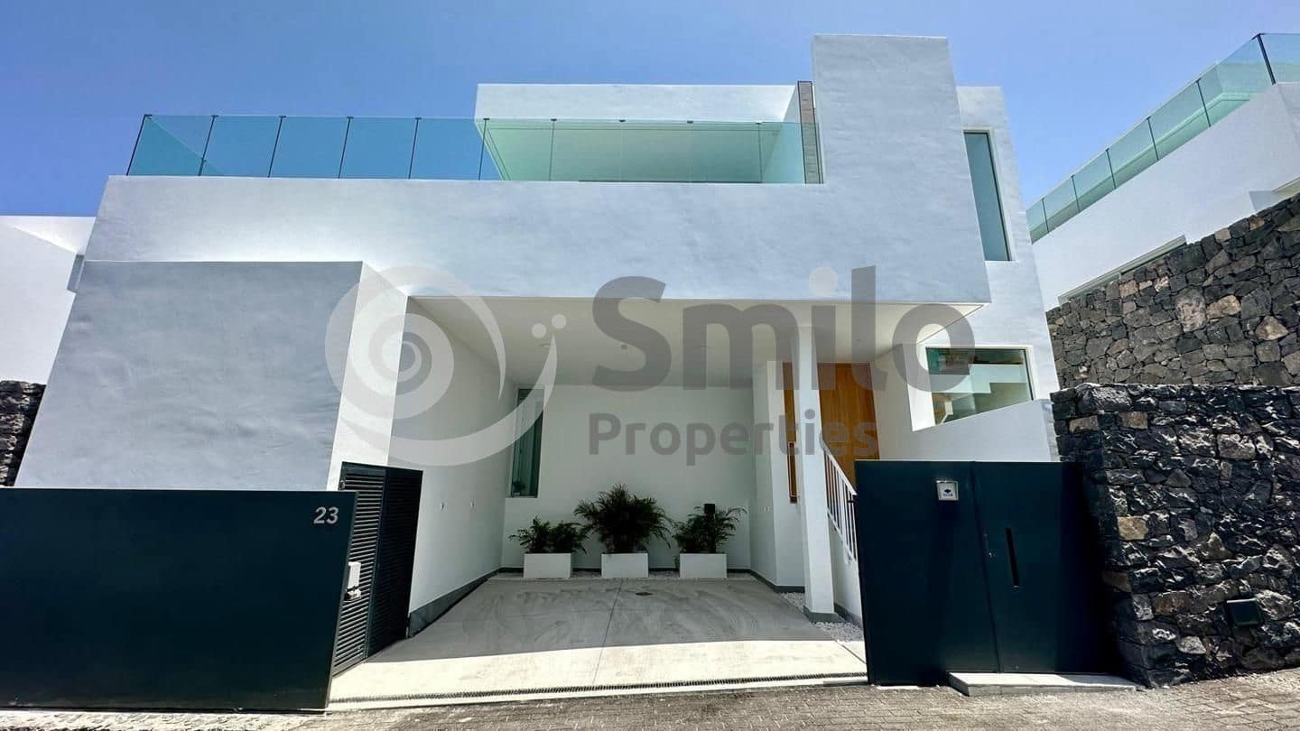 3 soveværelse Villa til salg i Adeje med swimmingpool garage - € 1.590.000 (Ref: 8929472)