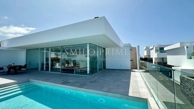 Chalet de 3 habitaciones en Callao Salvaje - Playa Paraíso, Adeje en venta con piscina garaje - 1.590.000 € (Ref: 8929472)