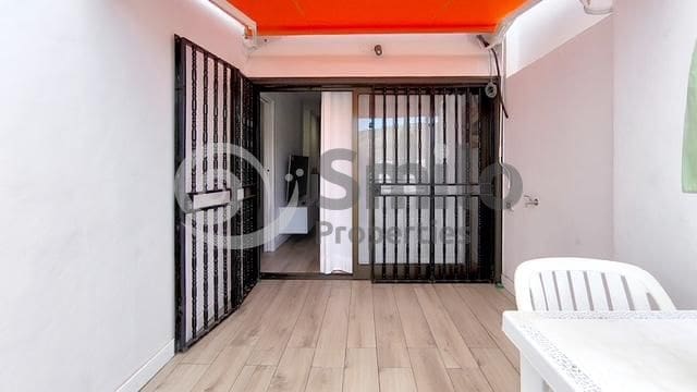 2 bedroom Flat for sale in Arona with pool garage - € 350,000 (Ref: 8930754)