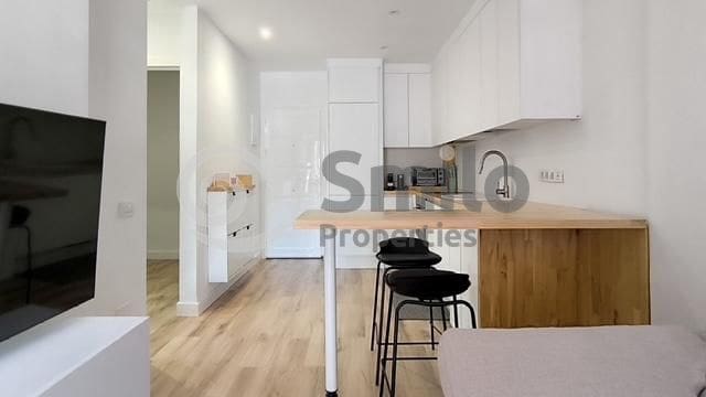 2 bedroom Flat for sale in Arona with pool garage - € 350,000 (Ref: 8930754)