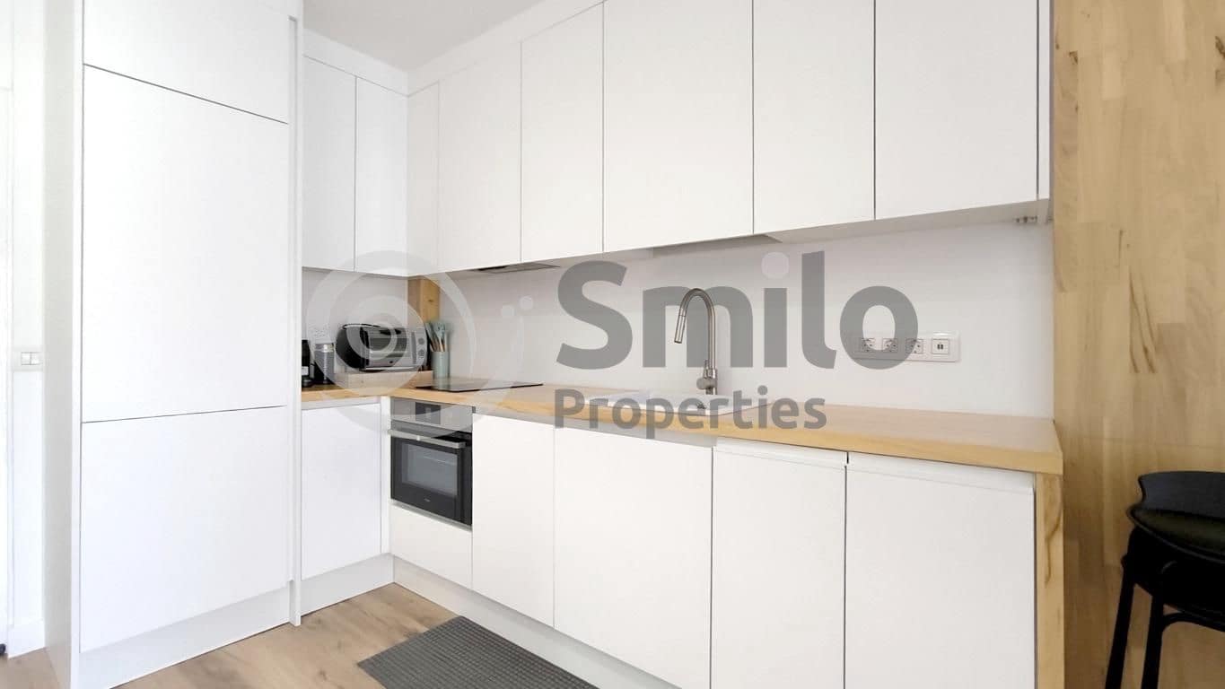 2 bedroom Flat for sale in Arona with pool garage - € 350,000 (Ref: 8930754)