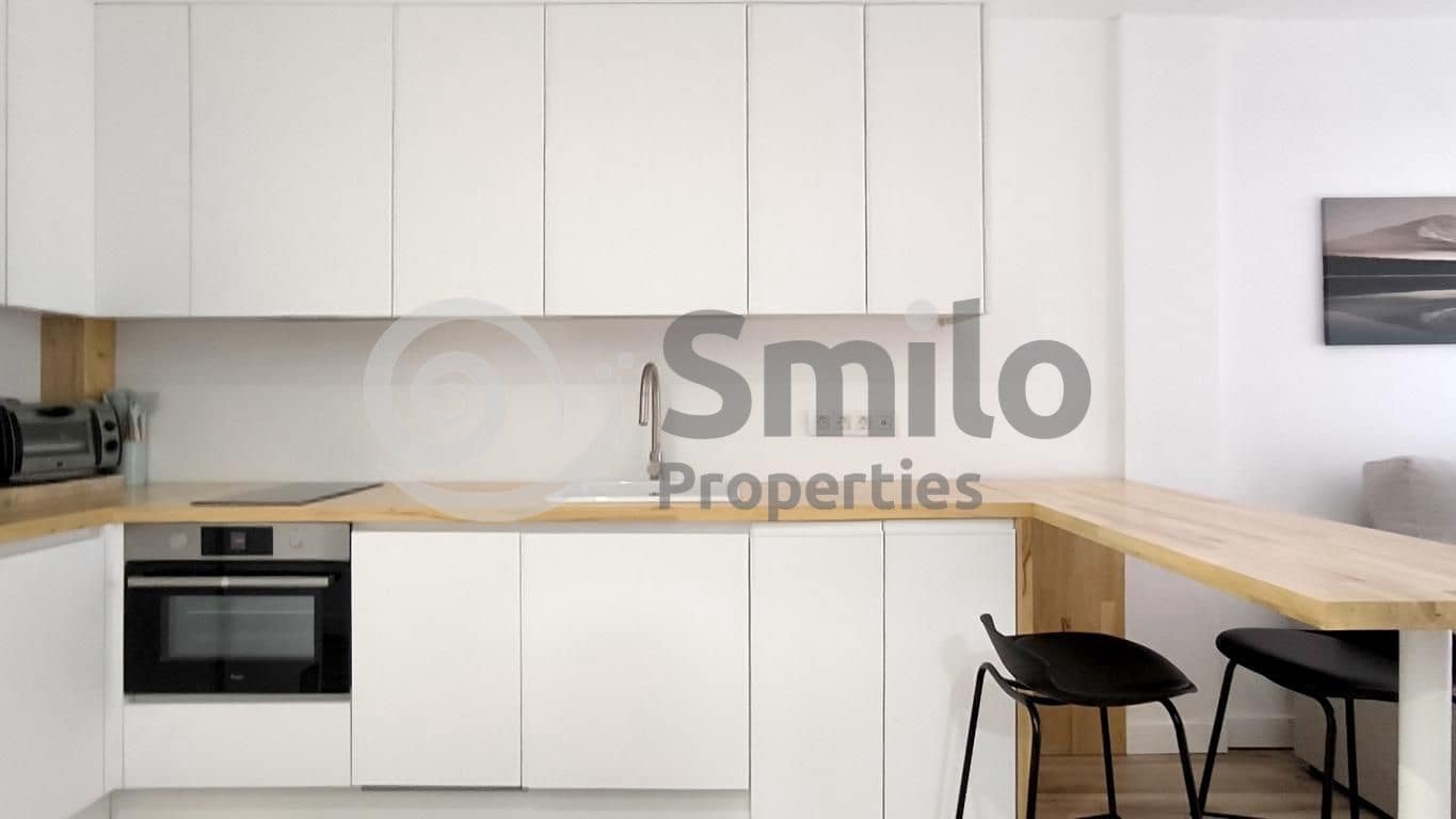 2 bedroom Flat for sale in Arona with pool garage - € 350,000 (Ref: 8930754)