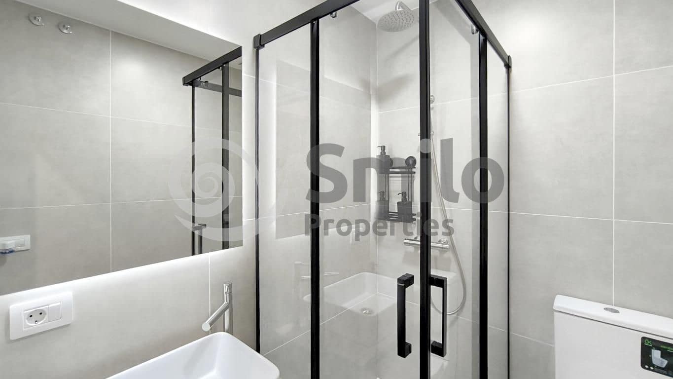 2 bedroom Flat for sale in Arona with pool garage - € 350,000 (Ref: 8930754)