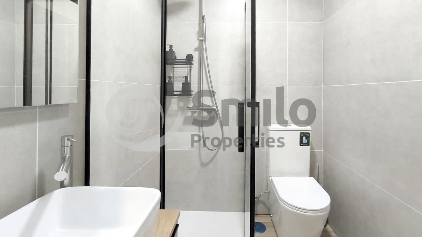 2 bedroom Flat for sale in Arona with pool garage - € 350,000 (Ref: 8930754)