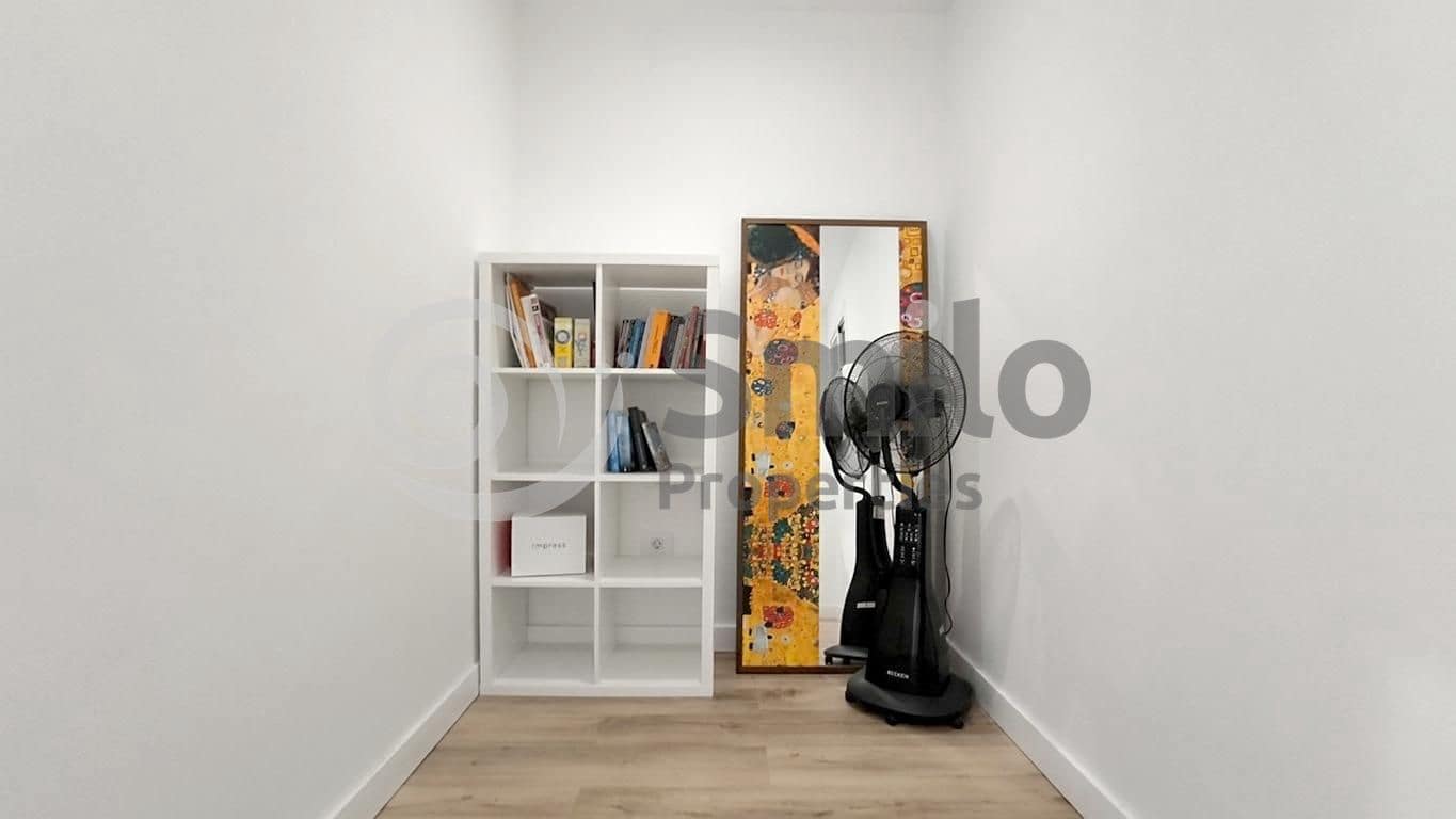 2 bedroom Flat for sale in Arona with pool garage - € 350,000 (Ref: 8930754)