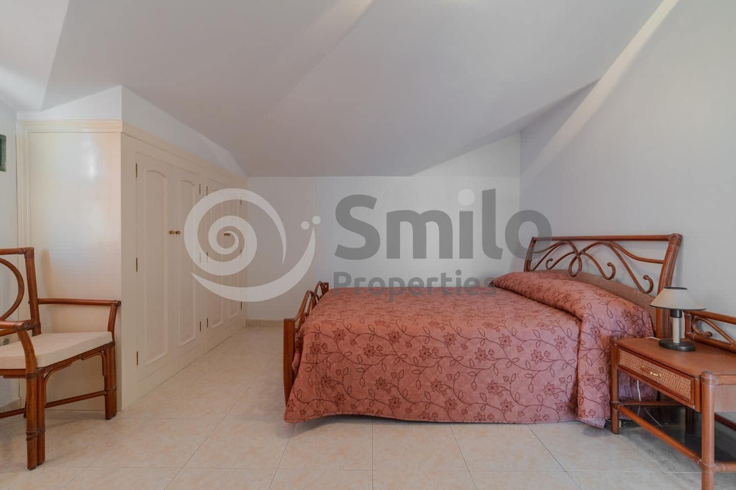 2 makuuhuone Asunto myytävänä paikassa Arona mukana uima-altaan - 650 000 € (Ref: 9002242)