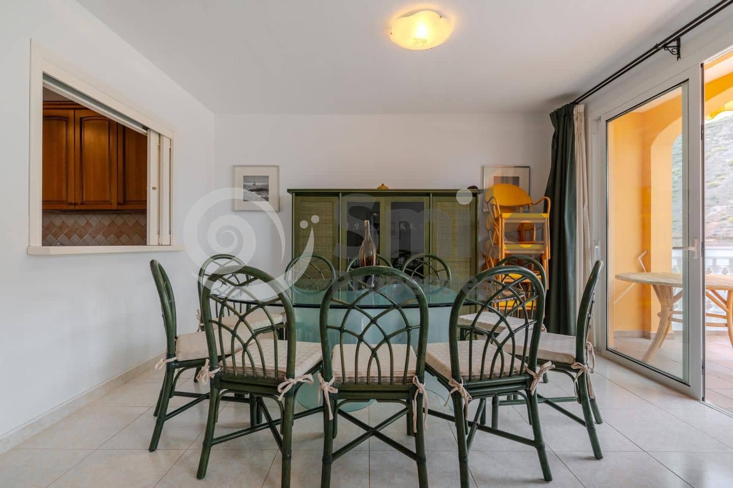 2 makuuhuone Asunto myytävänä paikassa Arona mukana uima-altaan - 650 000 € (Ref: 9002242)