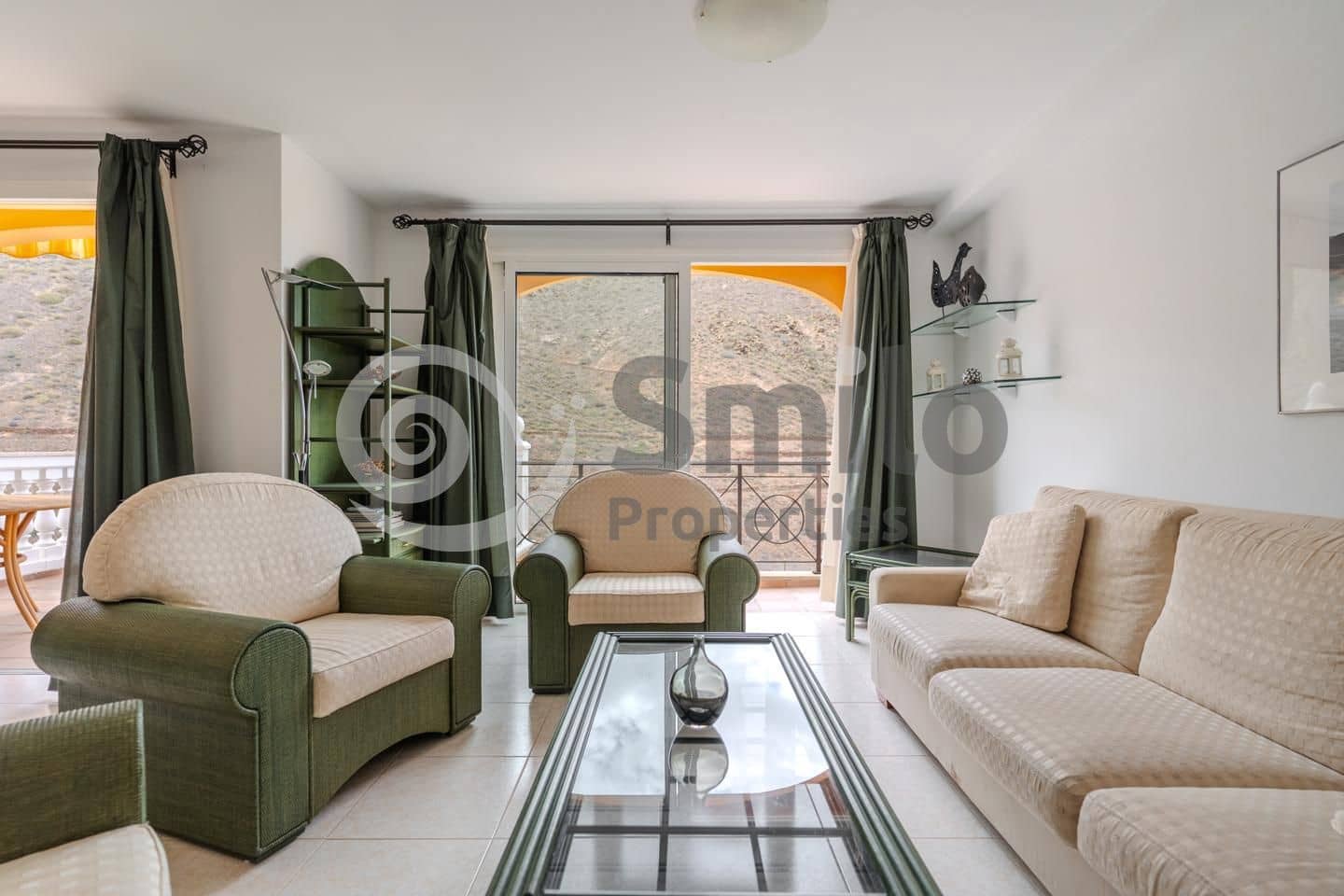 2 makuuhuone Asunto myytävänä paikassa Arona mukana uima-altaan - 650 000 € (Ref: 9002242)