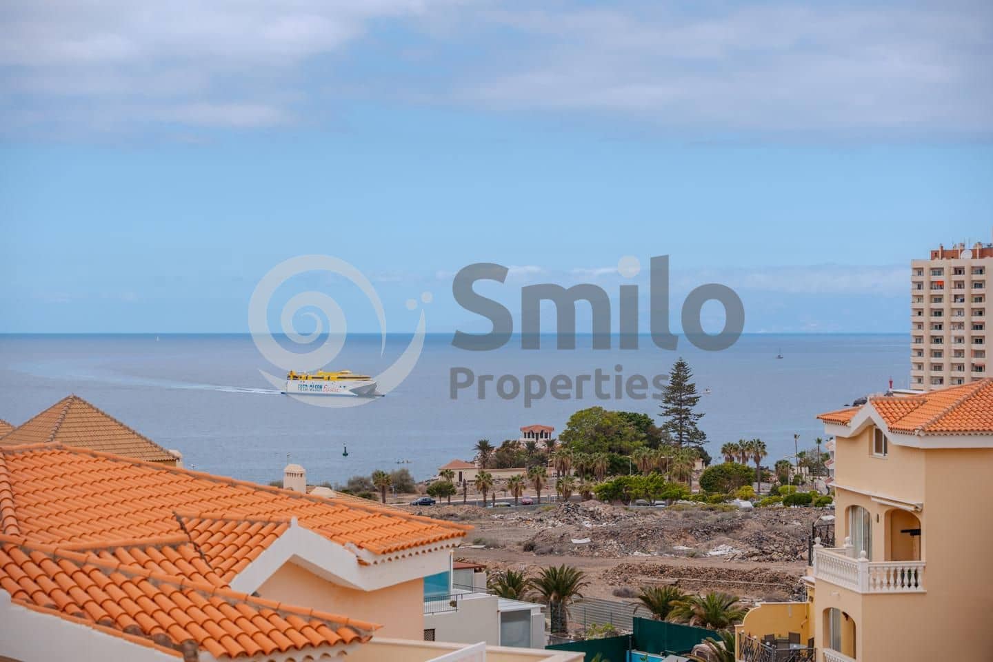 2 makuuhuone Asunto myytävänä paikassa Arona mukana uima-altaan - 650 000 € (Ref: 9002242)