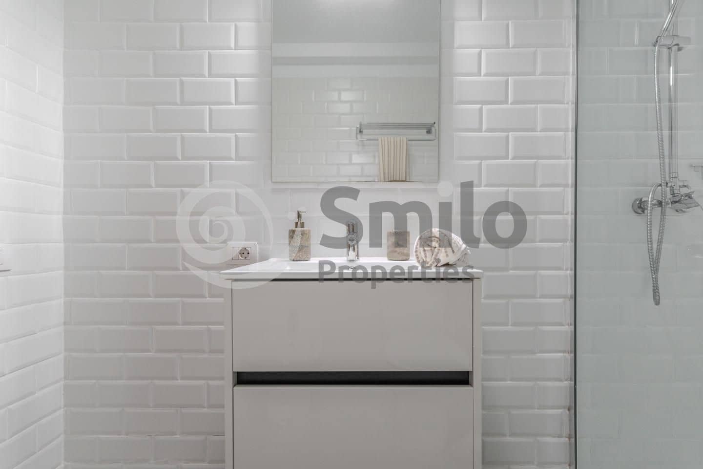 3 soverom Leilighet til salgs i Palm-Mar med svømmebasseng garasje - € 450 000 (Ref: 9013165)